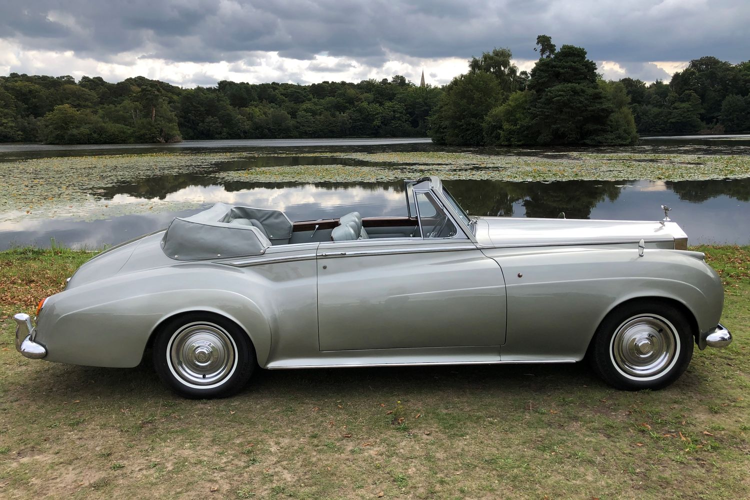 Case Study of 1960 Rolls-Royce Silver Cloud II Drophead Coupe by H.J.Mulliner Restoration