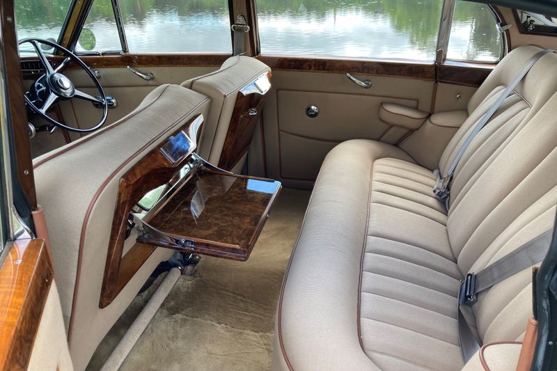 Frank Dale 1965 Rolls-Royce Silver Cloud III SCT100 by James Young Restoration Case Study