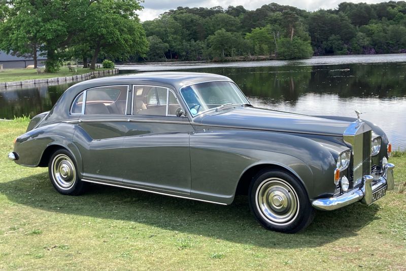 1965 Rolls-Royce Silver Cloud III SCT100
by James Young