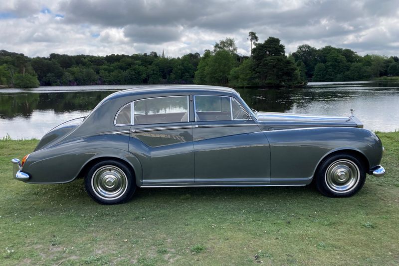 Frank Dale 1965 Rolls-Royce Silver Cloud III SCT100 by James Young Restoration Case Study