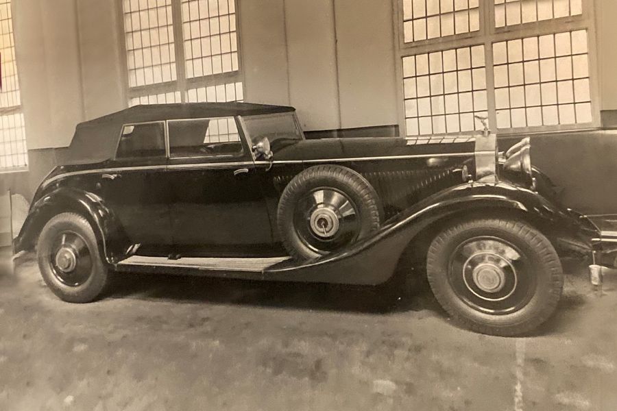 1934 Rolls-Royce Phantom II Continental
by Hooper