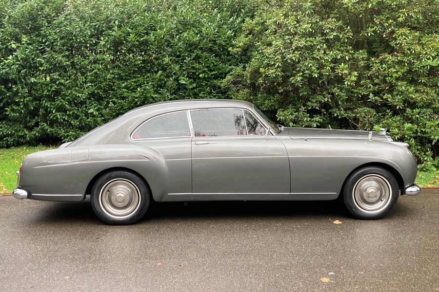 1956 Bentley S1 Continental
by H.J.Mulliner