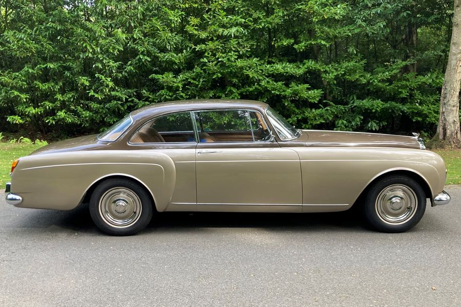 1963 Bentley S3 Continental
by Mulliner/Park Ward