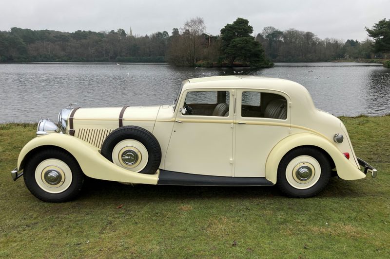 1939 Bentley 4 1/4 Litre Overdrive by Park Ward