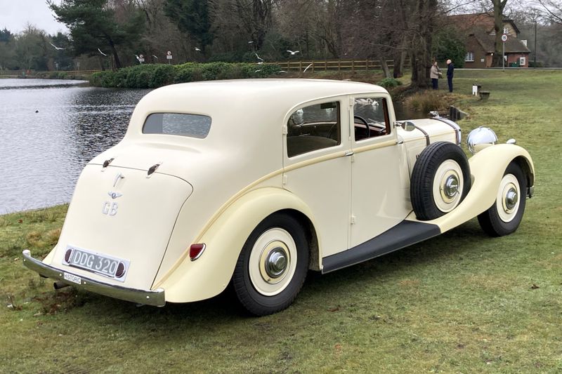 1939 Bentley 4 1/4 Litre Overdrive by Park Ward