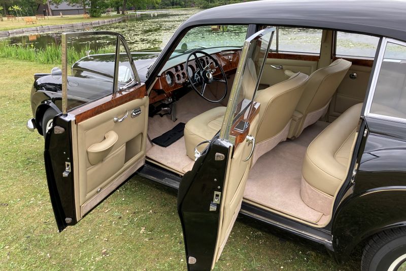 1960 Bentley S2 Continental by H.J.Mulliner (Left Hand Drive)