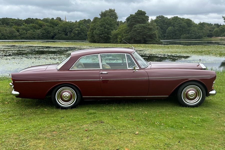 1964 Rolls-Royce Silver Cloud III
by Mulliner/Park Ward