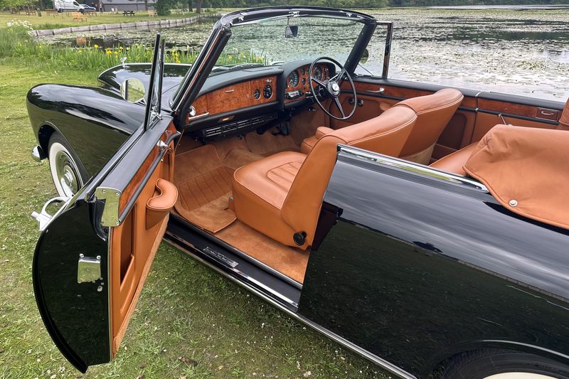 1965 Bentley S3 Continental by Mulliner/Park Ward