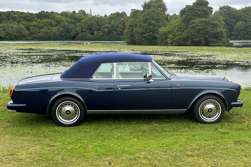 1994 Rolls-Royce Corniche (Series IV) by Mulliner/Park Ward (Left Hand Drive)