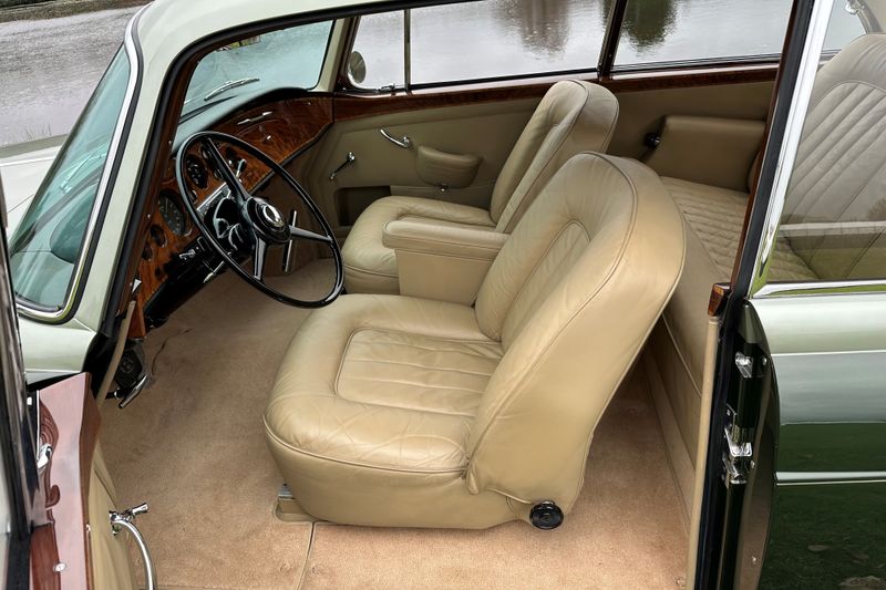 1961 Bentley S2 Continental by H.J.Mulliner (Left Hand Drive)