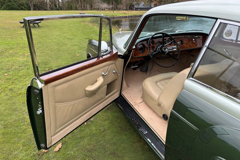 1961 Bentley S2 Continental by H.J.Mulliner (Left Hand Drive)