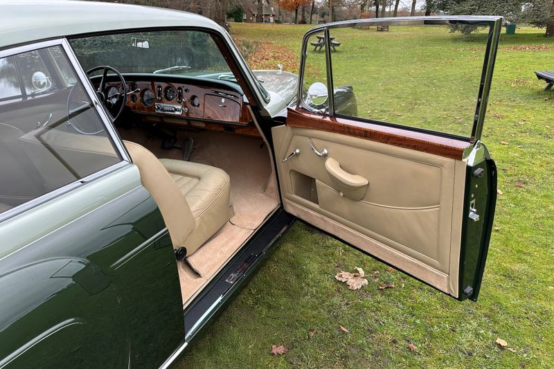 1961 Bentley S2 Continental by H.J.Mulliner (Left Hand Drive)