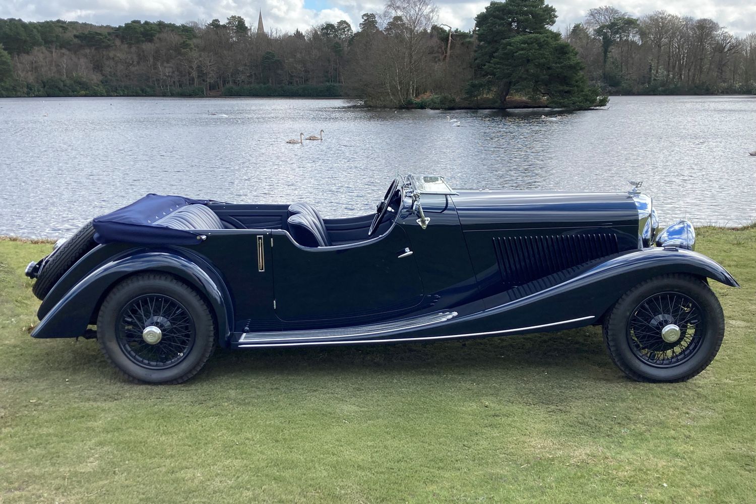 1934 Bentley 3 1/2 Litre by Vanden Plas