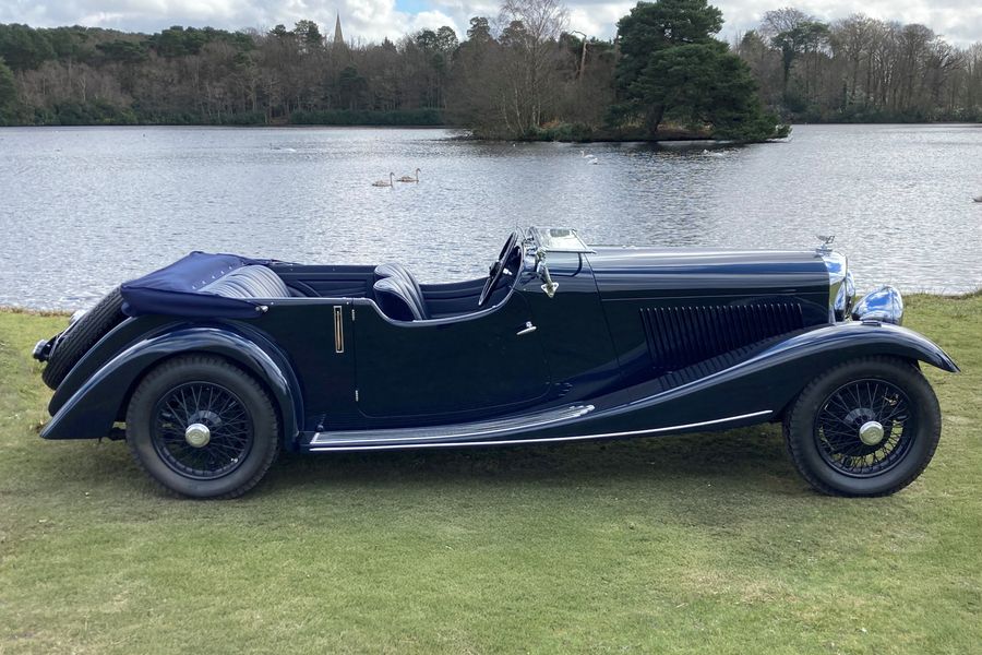 1934 Bentley 3 1/2 Litre
by Vanden Plas