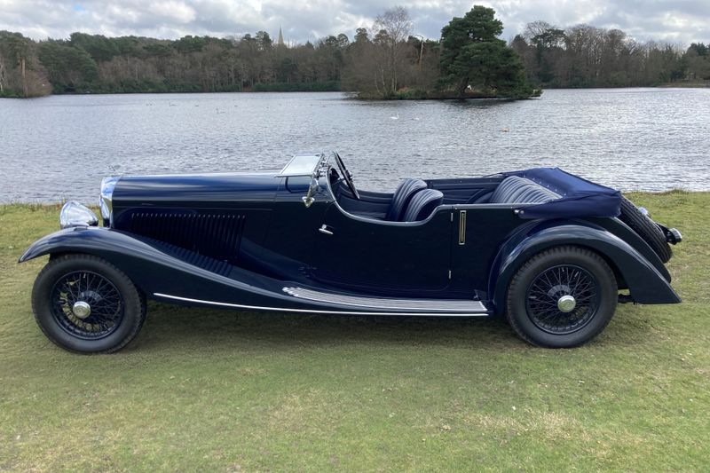 1934 Bentley 3 1/2 Litre by Vanden Plas