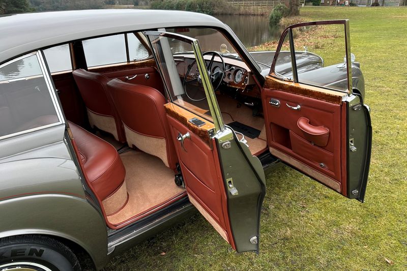 1961 Bentley S2 Continental by H.J.Mulliner