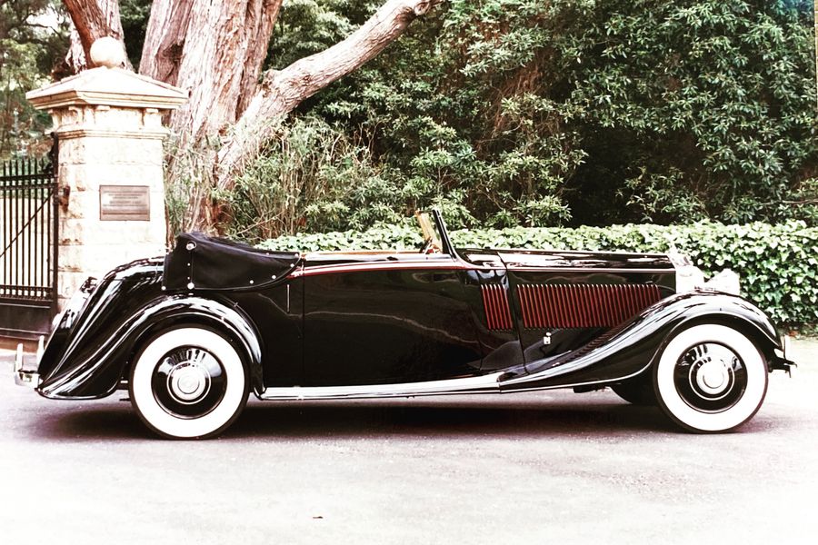 1934 Rolls-Royce Phantom II Continental
by Thrupp & Maberly