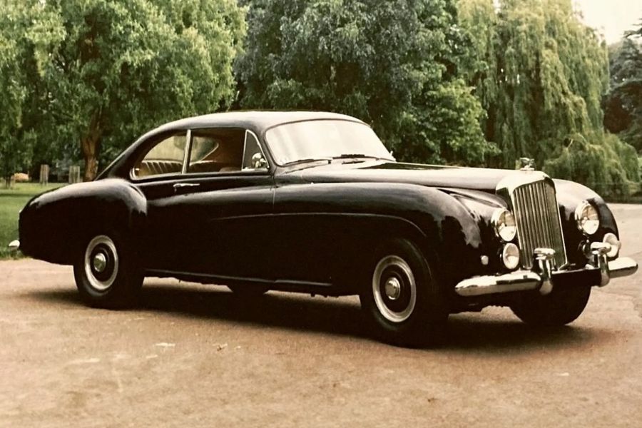 1953 Bentley R Type Continental
by H.J.Mulliner