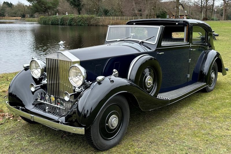 1936 Rolls-Royce Phantom III by Freestone & Webb