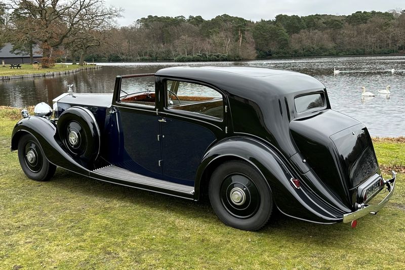 1936 Rolls-Royce Phantom III by Freestone & Webb