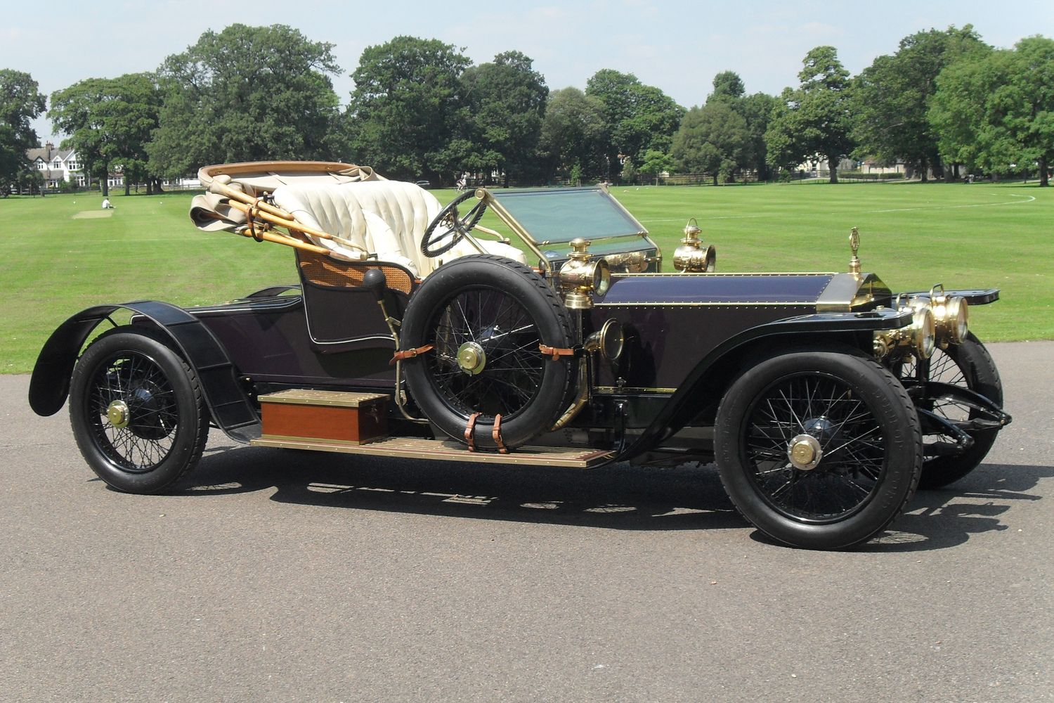 1910 Rolls-Royce Silver Ghost Balloon Car