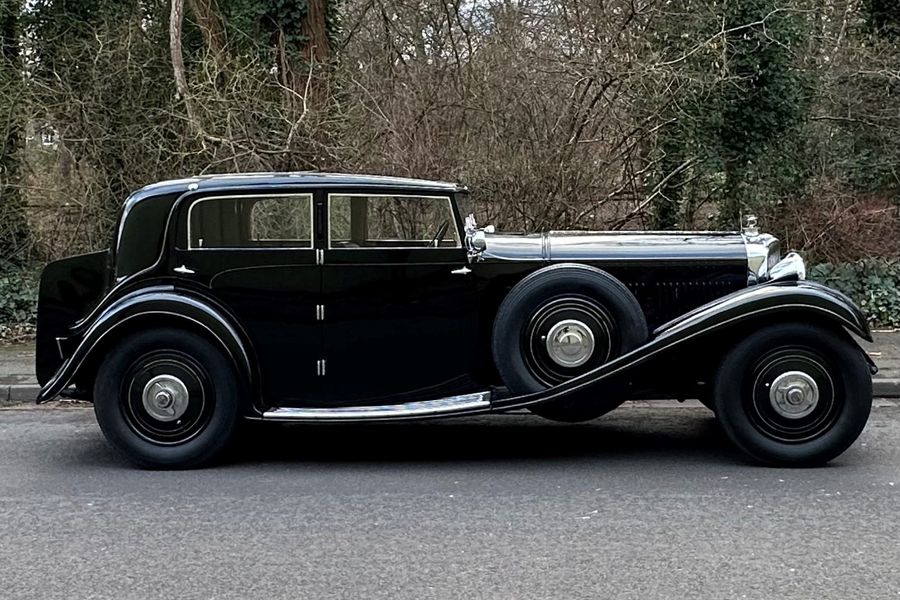 1931 Bentley 8 Litre
by Freestone & Webb