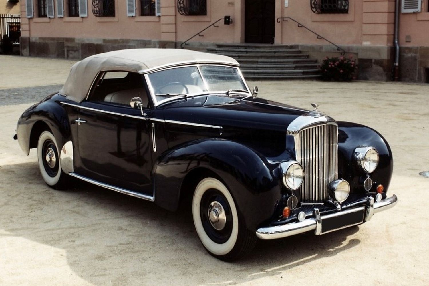 1947 Bentley Mk VI by Graber