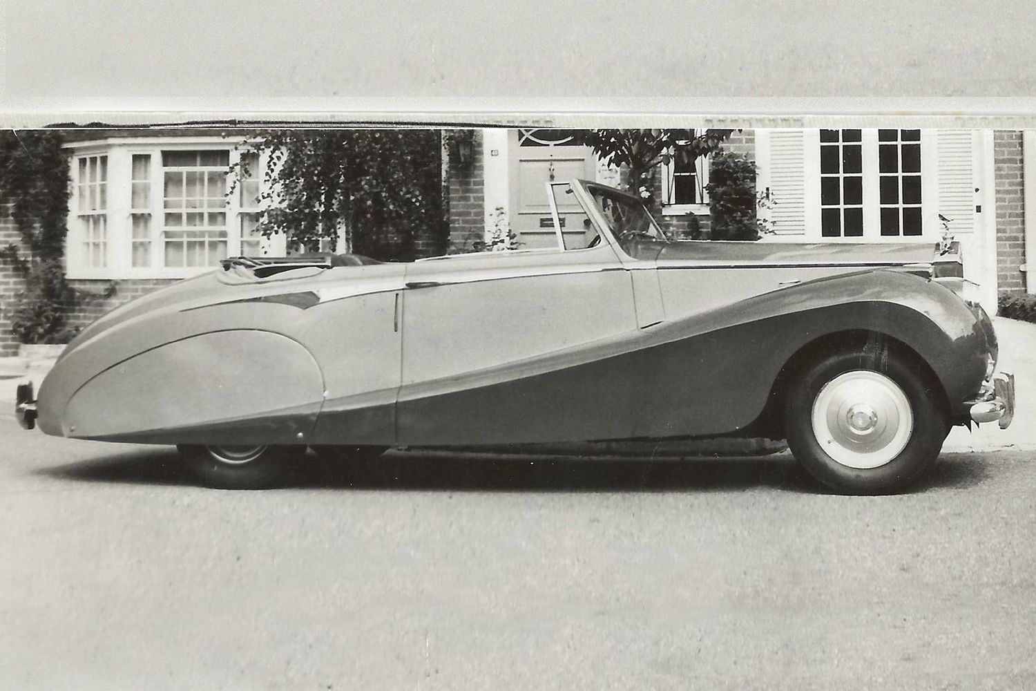 1953 Rolls-Royce Silver Wraith by Hooper