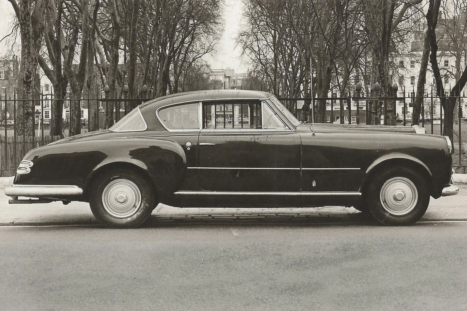 1952 Bentley Mk VI by Pininfarina