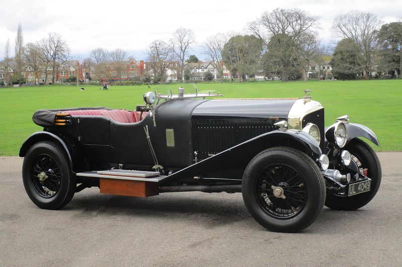 Frank Dale Bentley 6 ½ Litre & Speed Six Model Guide