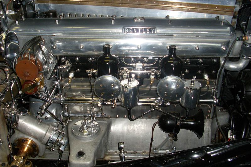 Frank Dale Bentley 8 Litre Model Guide