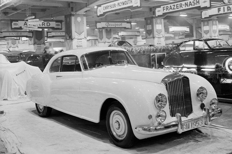 Frank Dale Bentley R Type & R Type Continental Model Guide