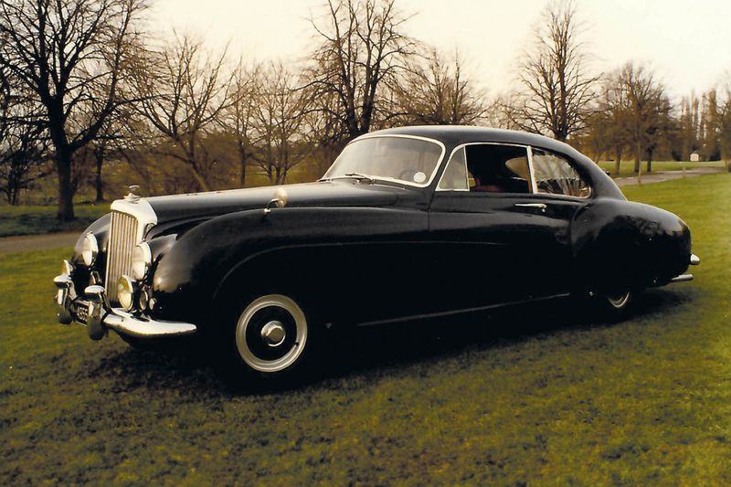 Frank Dale Bentley R Type & R Type Continental Model Guide