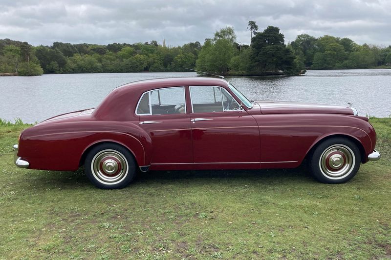 Frank Dale Bentley S2 & S2 Continental Model Guide