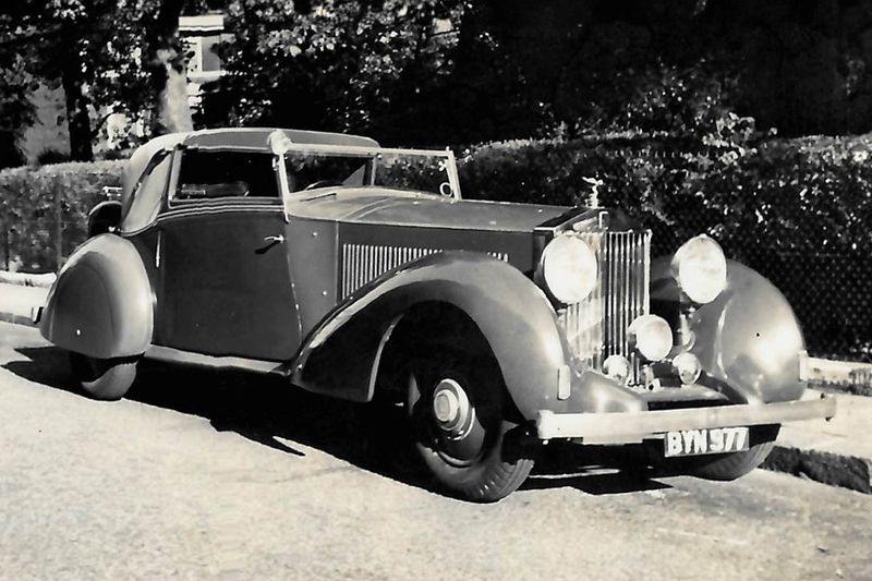 Frank Dale Rolls-Royce Phantom II & Phantom II Continental Model Guide