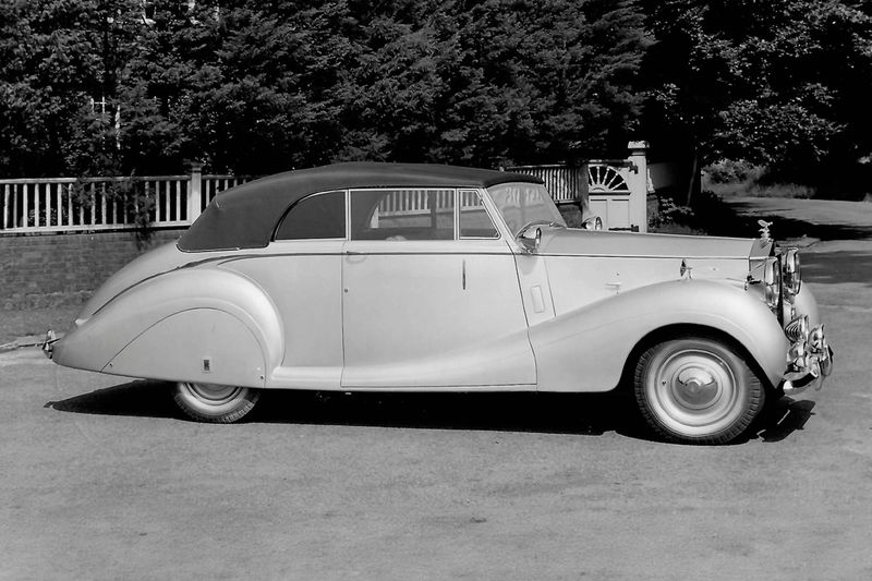 Frank Dale Rolls-Royce Silver Wraith Model Guide